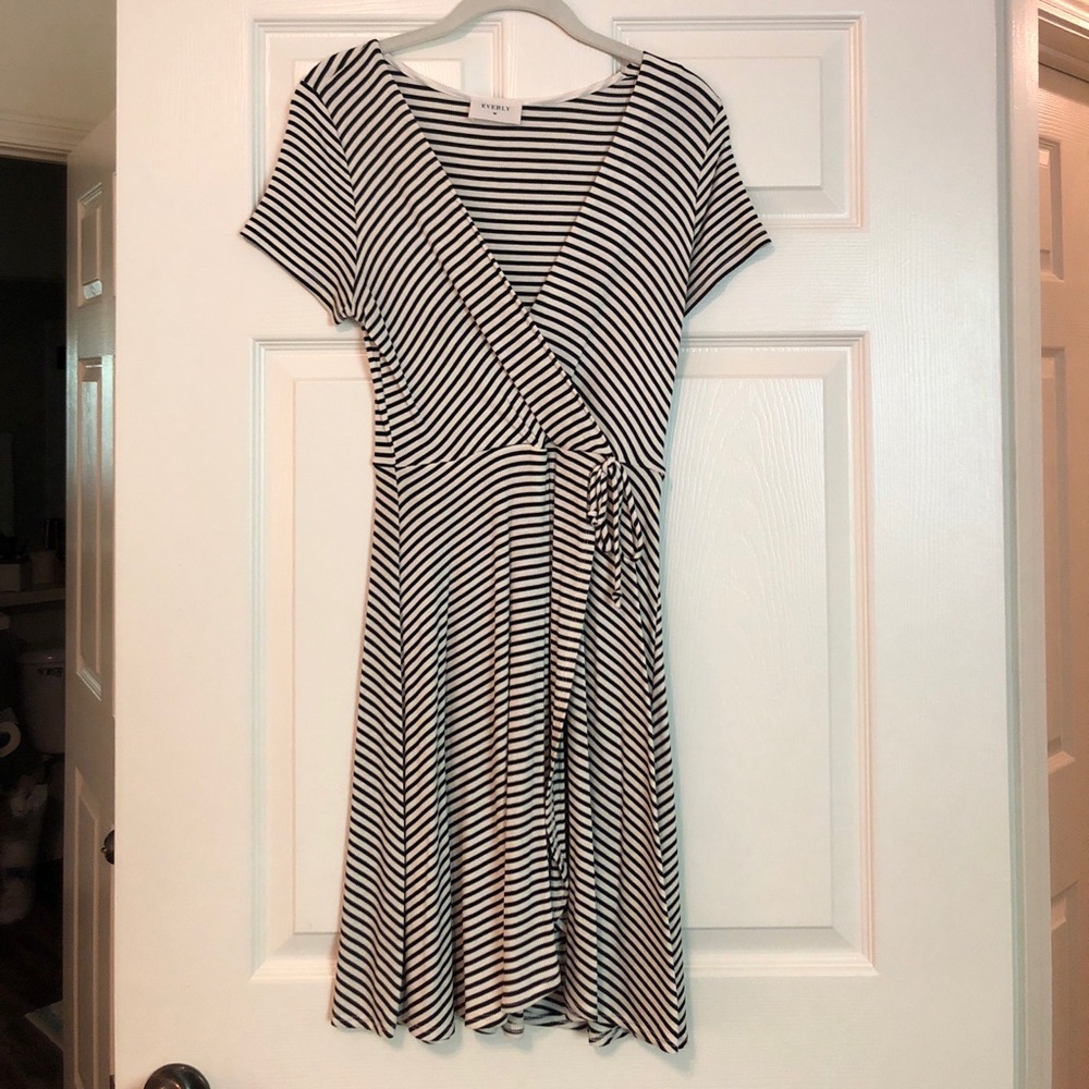 Black and white stripes dress with tie!